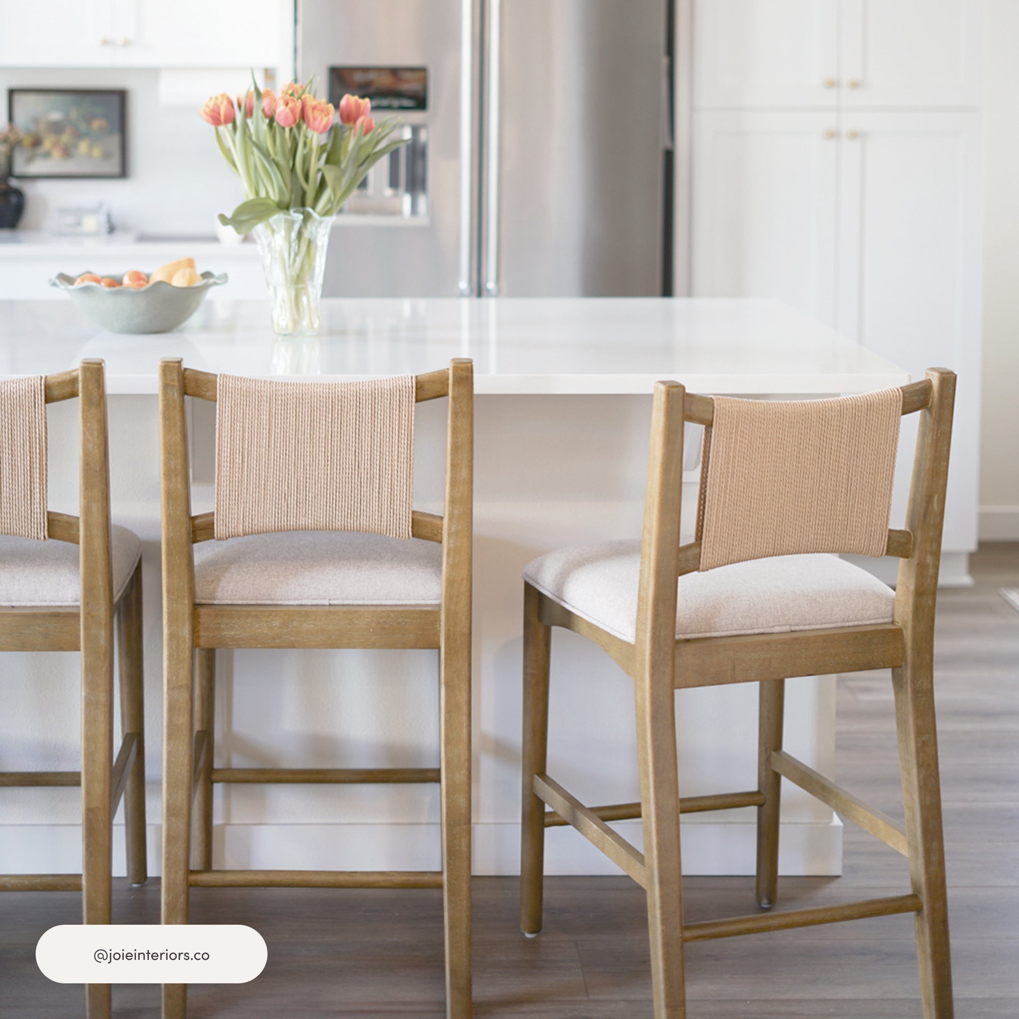 Seagrass Back Arched Footrest Counter Height Bar Stool (Set of 3)